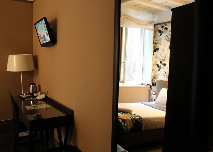 Degli Antiquari Nocleg ze śniadaniem