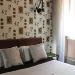 Degli Antiquari 4* Rom
