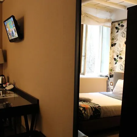 Degli Antiquari Bed and breakfast