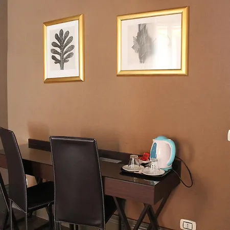 Degli Antiquari Bed and breakfast 2*